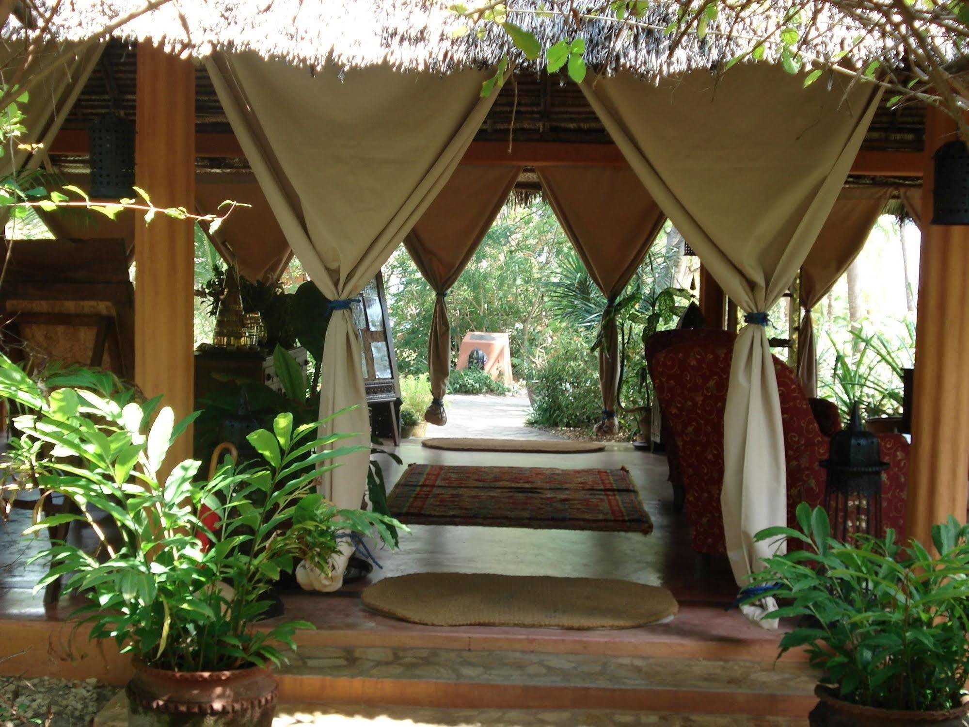 Kinasi Lodge Utende المظهر الخارجي الصورة