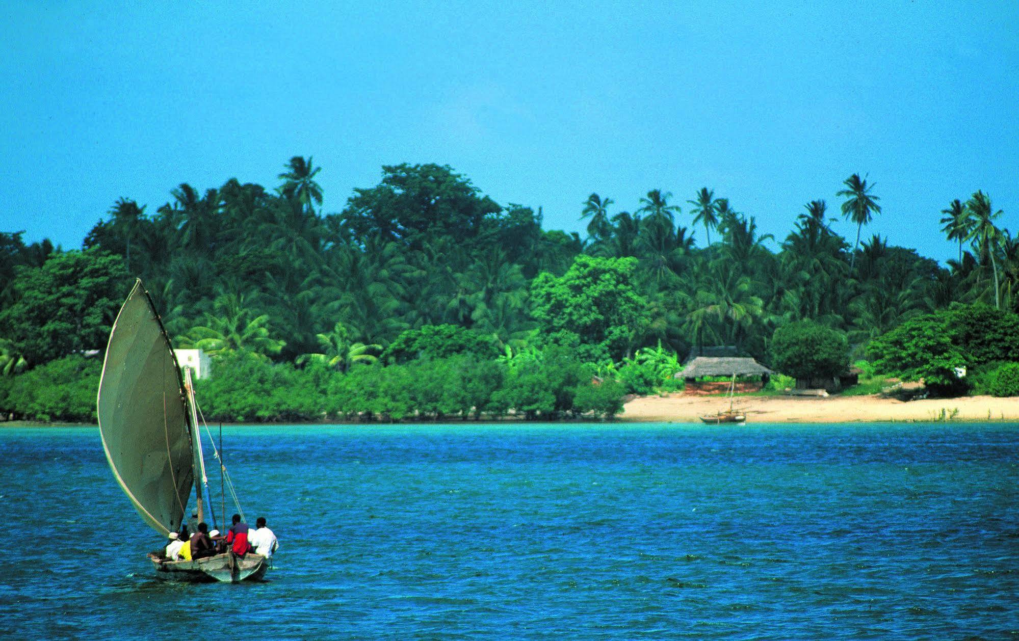 Kinasi Lodge Utende المظهر الخارجي الصورة